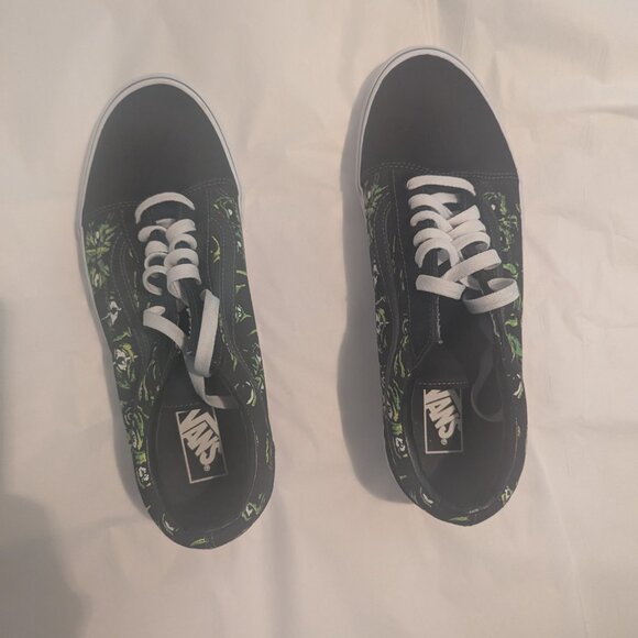 NWOB | Vans | Eyes in The Dark Old Skool | Green & Black | 12 | Glow in the Dark - Picture 3 of 8